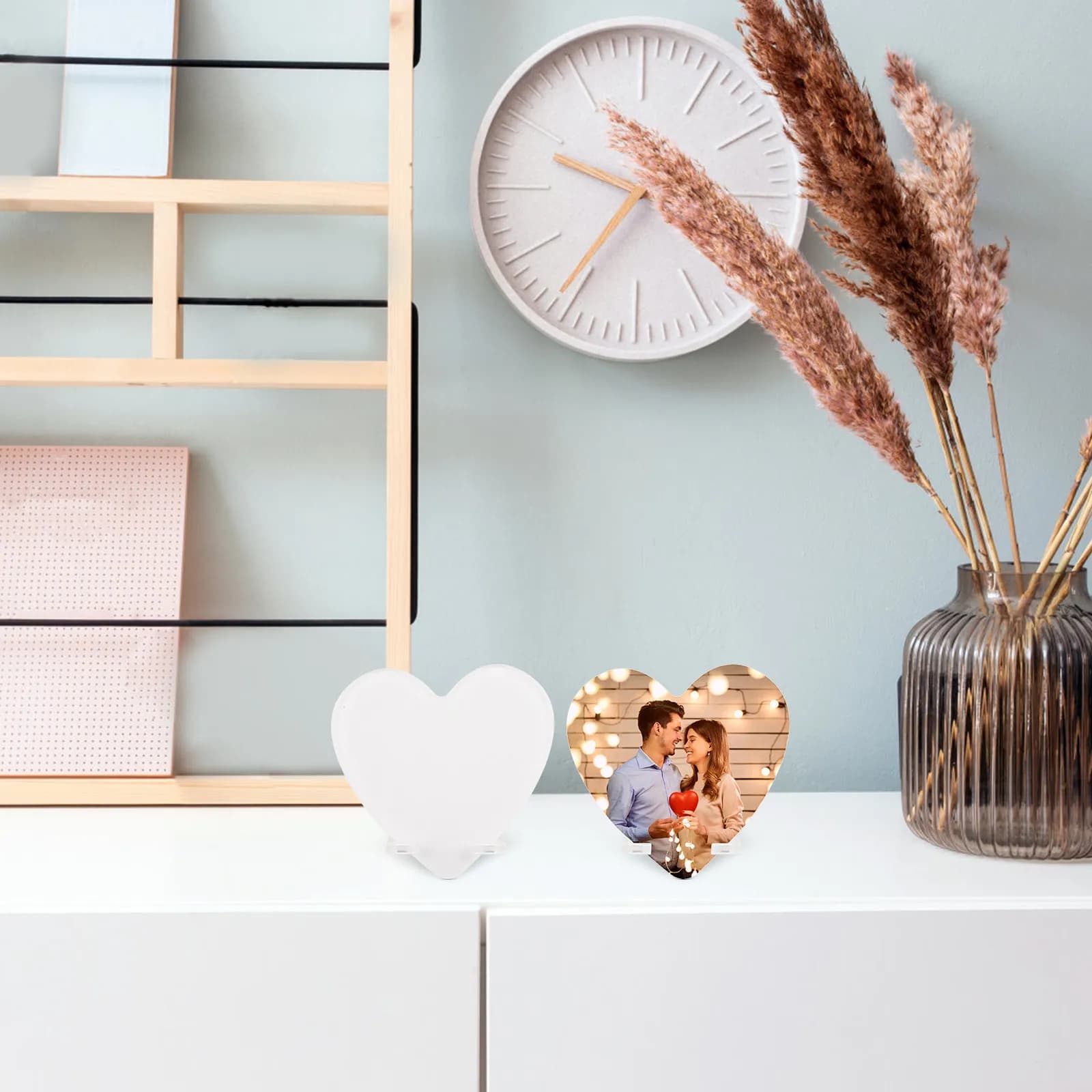 Sublimation Heat Transfer Acrylic Heart Shaped Photo Frame Blank DIY Decorative Picture Frame for Home Office Tabletop Display