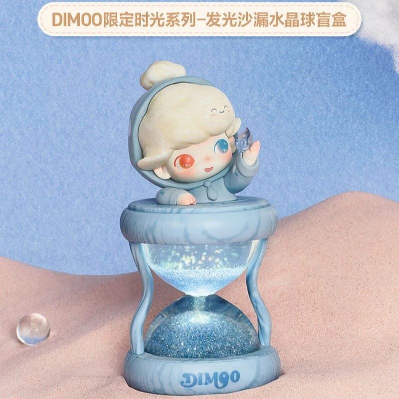 POP MART DIMOO Serie a Tempo Limitato Sfera di Cristallo Luminosa a Forma di Clessidra Blind Box da Collezione Decorazione da Scrivania Regalo per i Fan degli Anime