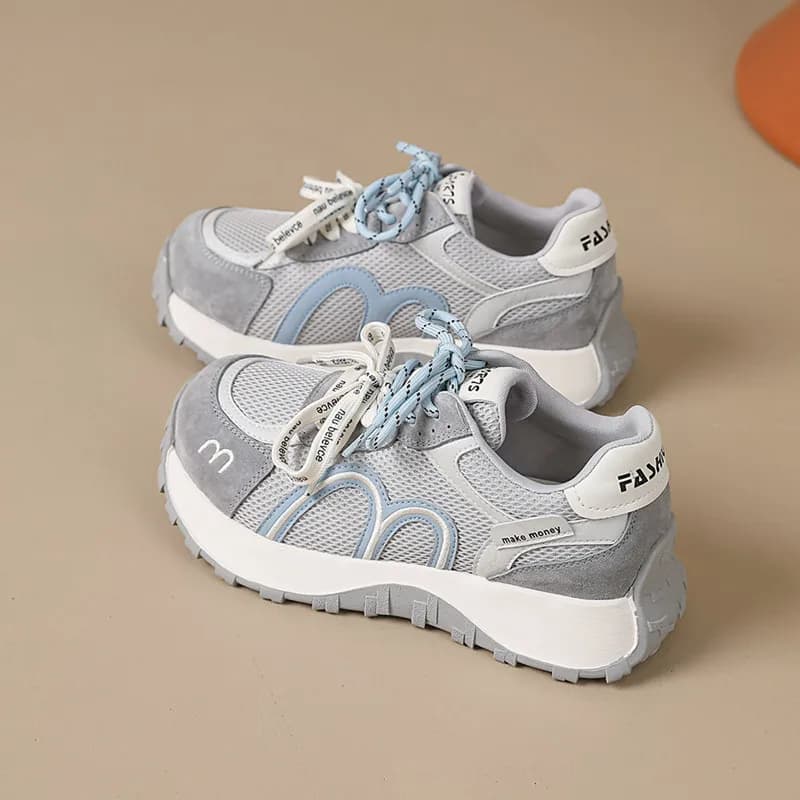 Scarpe da ginnastica da donna con plateau, stile coreano, versatili, basse, traspiranti e comode, per la primavera 2026