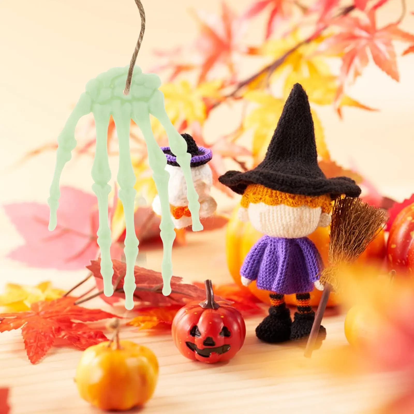 1Pairs Realistic Plastic Hands Halloween Hanging Props Horror Haunted House Party Decoration Paper Crane Hand Origami