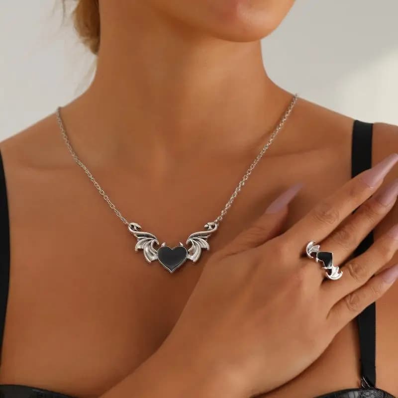 Aesthetic Goth Devil Heart Barbed Wire Choker Necklace Punk Hip Hop Daily Jewelry Y2K Vampire Little Thorns Chain Choker Gift