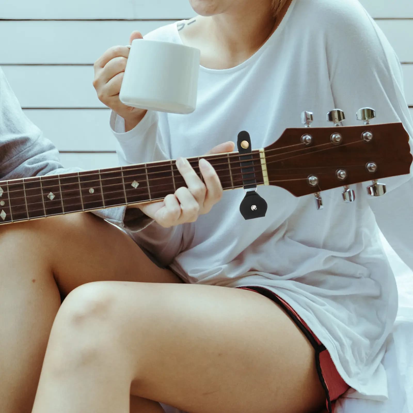 4 Pezzi Eleganti Cinghie per Chitarra Leggere e Stilose con Supporto per Plettro per Tutte le Chitarre