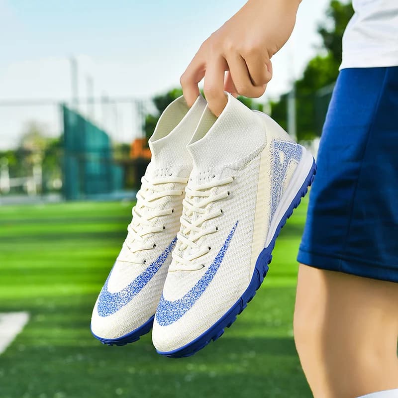 Nuove Scarpe da Calcio per Uomo, Tacchetti per Ragazzi e Adulti, Scarpe da Allenamento Sportive Antiscivolo, Traspiranti, per Partite all'Aperto, con Tacchetti Lunghi, Comode