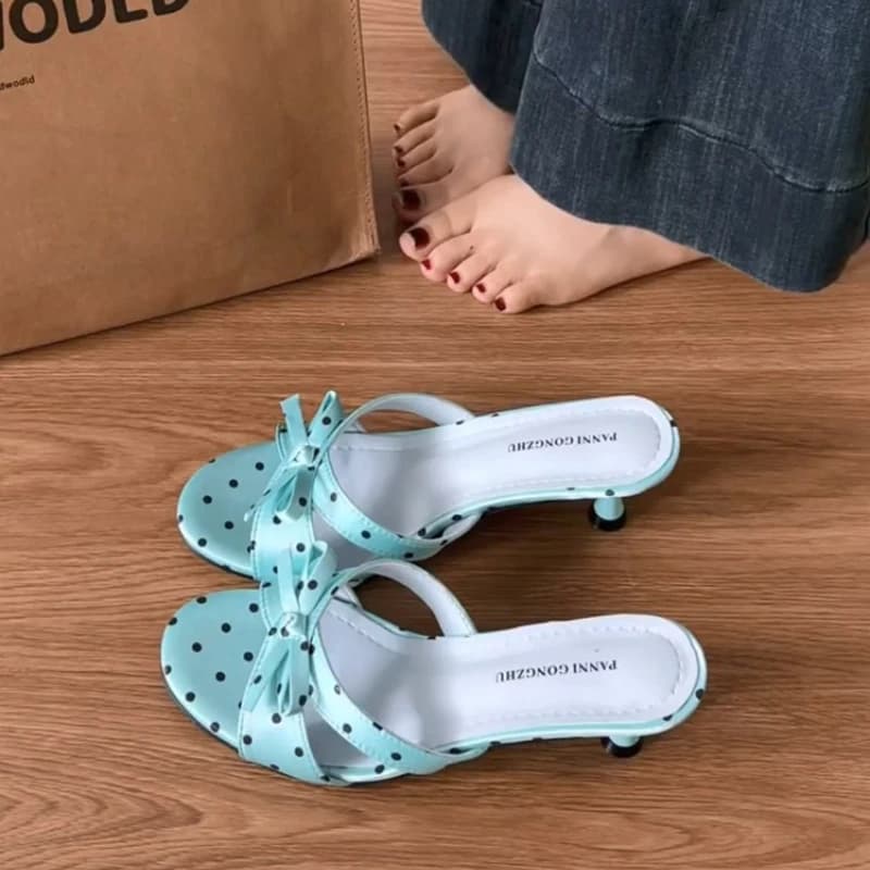 Ciabatte da donna in raso stile street con fiocco a farfalla, alla moda, con tacco spesso a pois, per feste ed eventi, scarpe estive da donna con pois