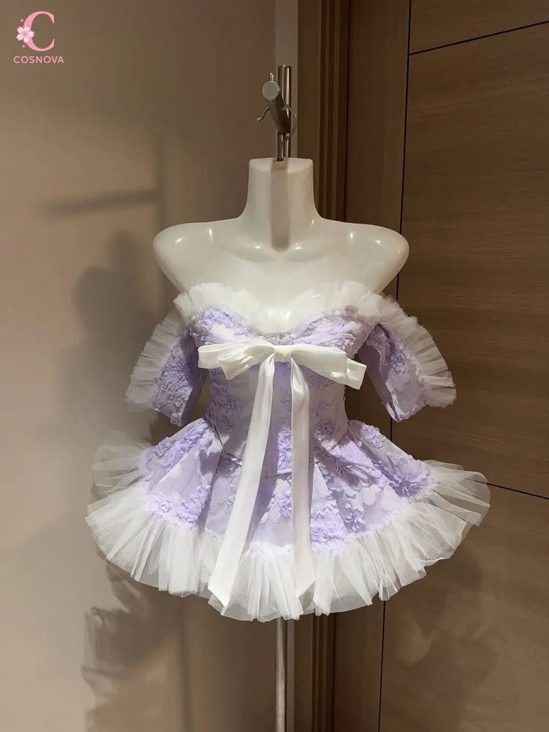 New Set 2 Pieces Woman Style Japanese Lolita: Blusa con Maniche di Sbuffo in Pizzo e Gonna con Bretelle Voluminosa - Outfit Carino Harajuku