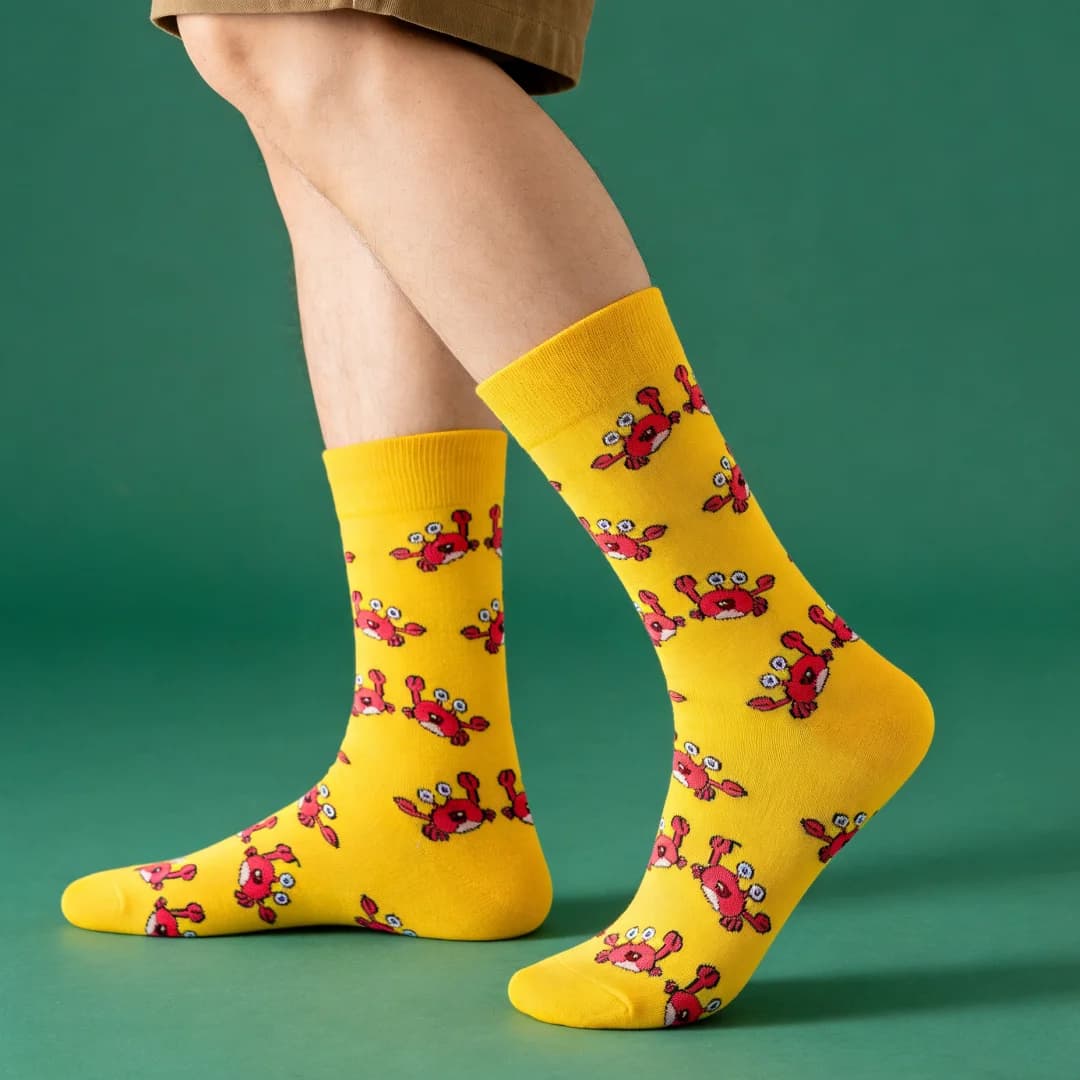 【1 Pair】Yellow Crab Socks, Covered In Adorable Little Crab Prints, a Vibrant Wardrobe Staple