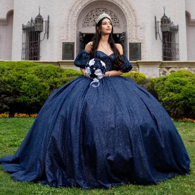 Abito da ballo con pieghe con spalle scoperte blu Navy abito Quinceanera Glitter Crystal Beading Tull Sweet 16 Vestidos De 15 asenos