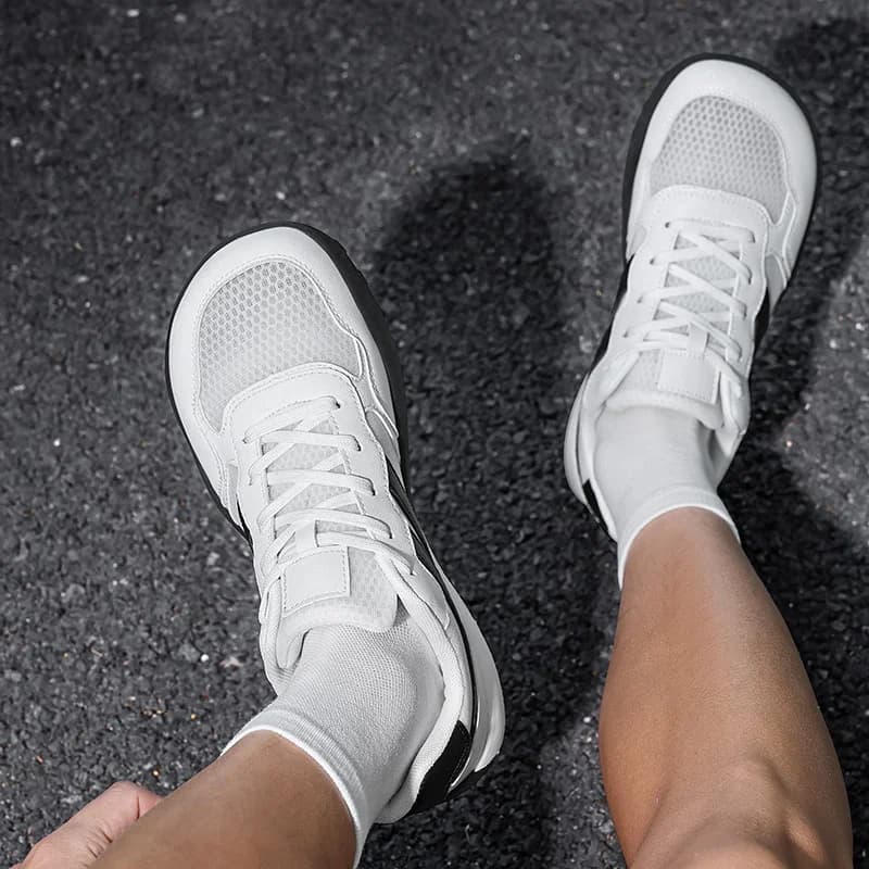 Scarpe Sportive Casual da Uomo Larghe con Ammortizzazione e Lacci, Scarpe da Corsa su Strada Antiscivolo in Mesh Traspirante a Punta Larga