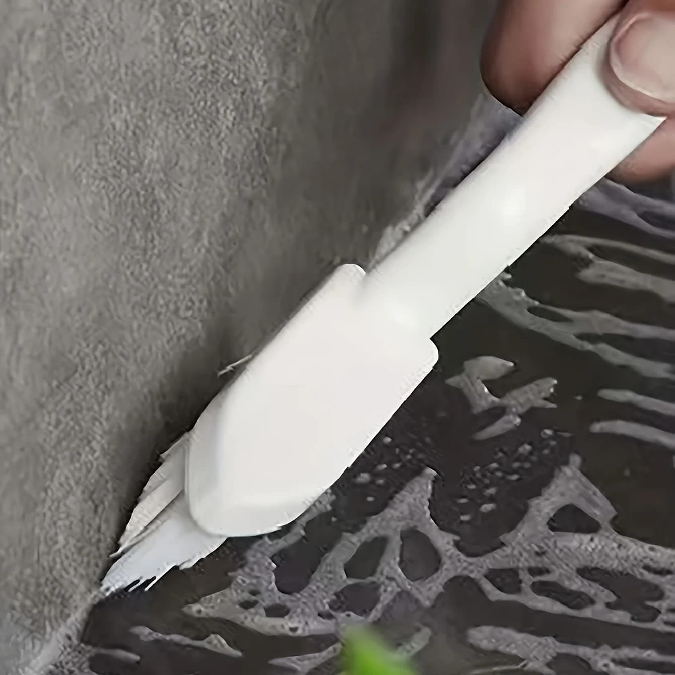1 PCS slot cleaning brush, handheld gap brush, bathroom floor, wall tiles, toilet cleaning brush, window and threshold brush, dust removal brush, no dead corners, cleaning supplies, cleaning tools, back to school supplies