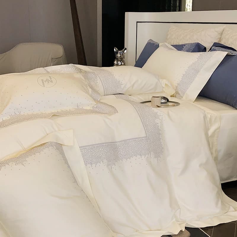 100%Cotton Quality Fabric Luxury Hotel Bedding Set 4Pcs Chic Embroidery Duvet Cover Flat/Fitted Sheet 2Pillowcases Queen King