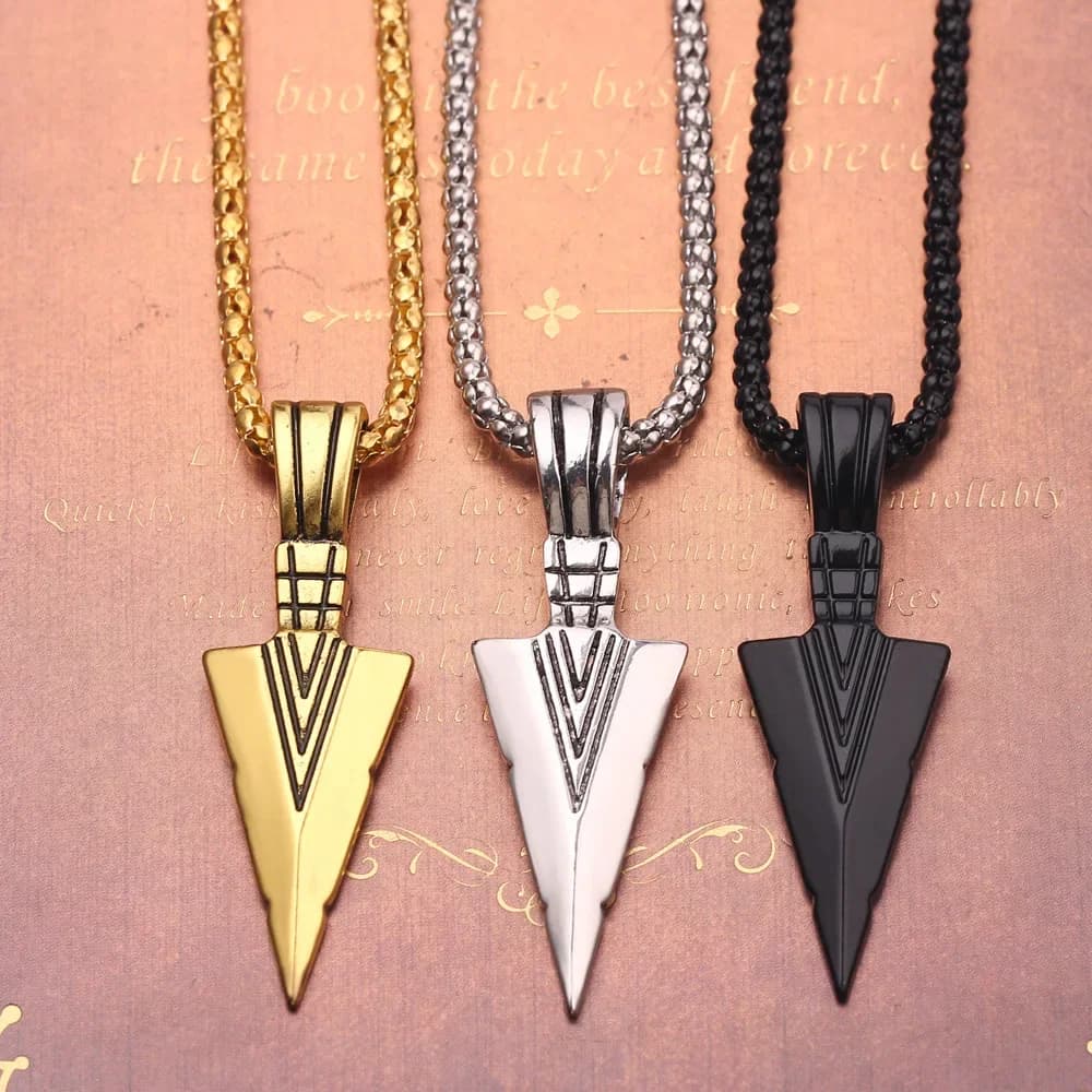 Collana da uomo con testa di lancia triangolare in lega, accessori pendenti con collana a freccia antica