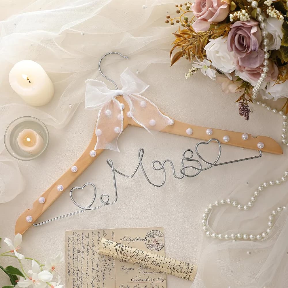 Wood Pearl Decor Mrs Wedding Dress Hanger Bride Bridal Shower Wedding Keepsake Gift For Bride To Be Bridal Party Supplies