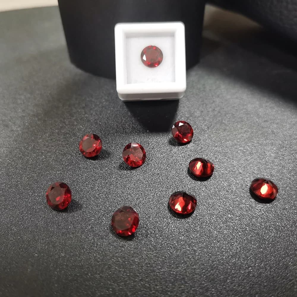 Pietra Preziosa Naturale Taglio Rotondo 6,5mm 1,2Ct Granato per Creazione di Anelli, Orecchini e Accessori per Gioielli