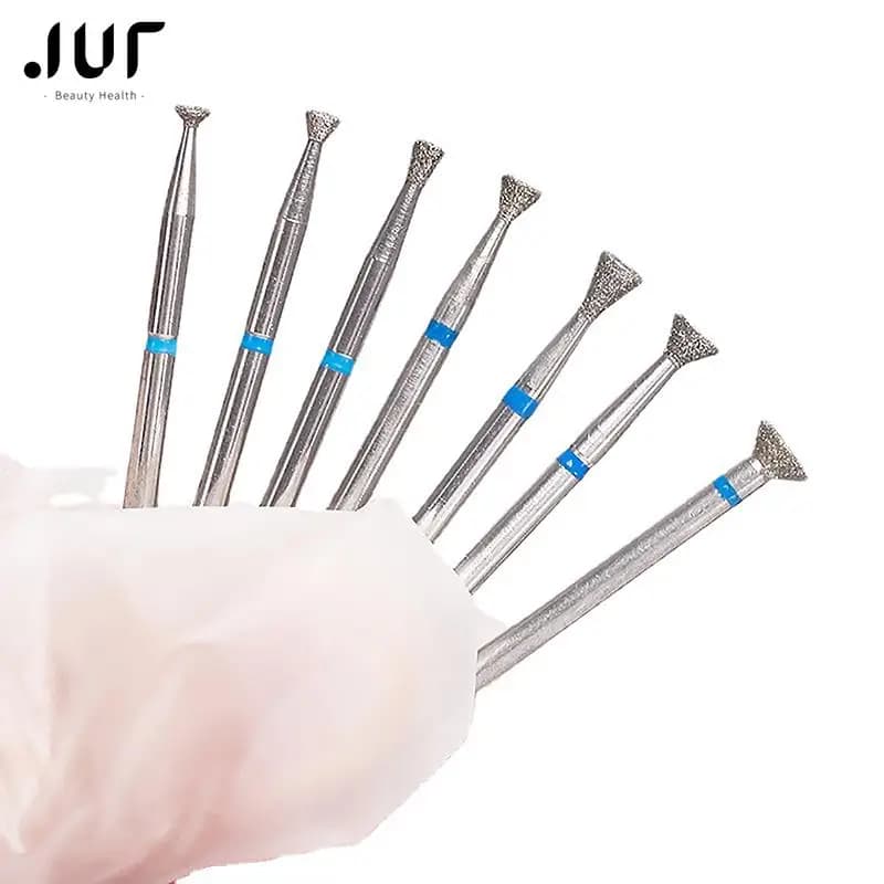 Trapano per unghie fresa per unghie fresa per cuticole in metallo duro Clean Rotary Electric Manicure Pedicure Round Top Diamond Nail Drill Bit