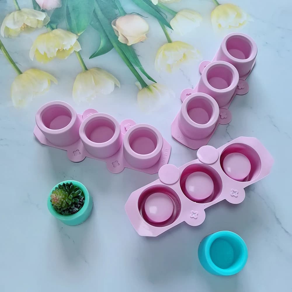 Silicone mold for pots of oily plants, mini mould for DIY handcrafted candlesticks, silicone mold for 3 cavity round pots for crafts in clay