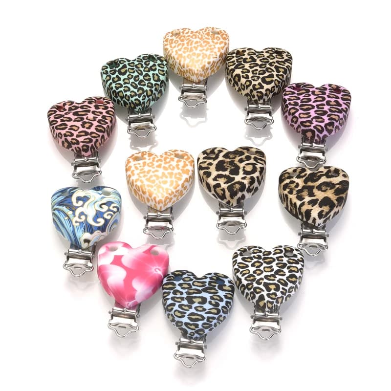 3 Pz 38x50mm Leopardo a Forma di Cuore Silicone Ciuccio Clip FAI DA TE Dentizione Del Bambino Massaggiagengive Collana Bead Strumento di Cura Regalo Accessori