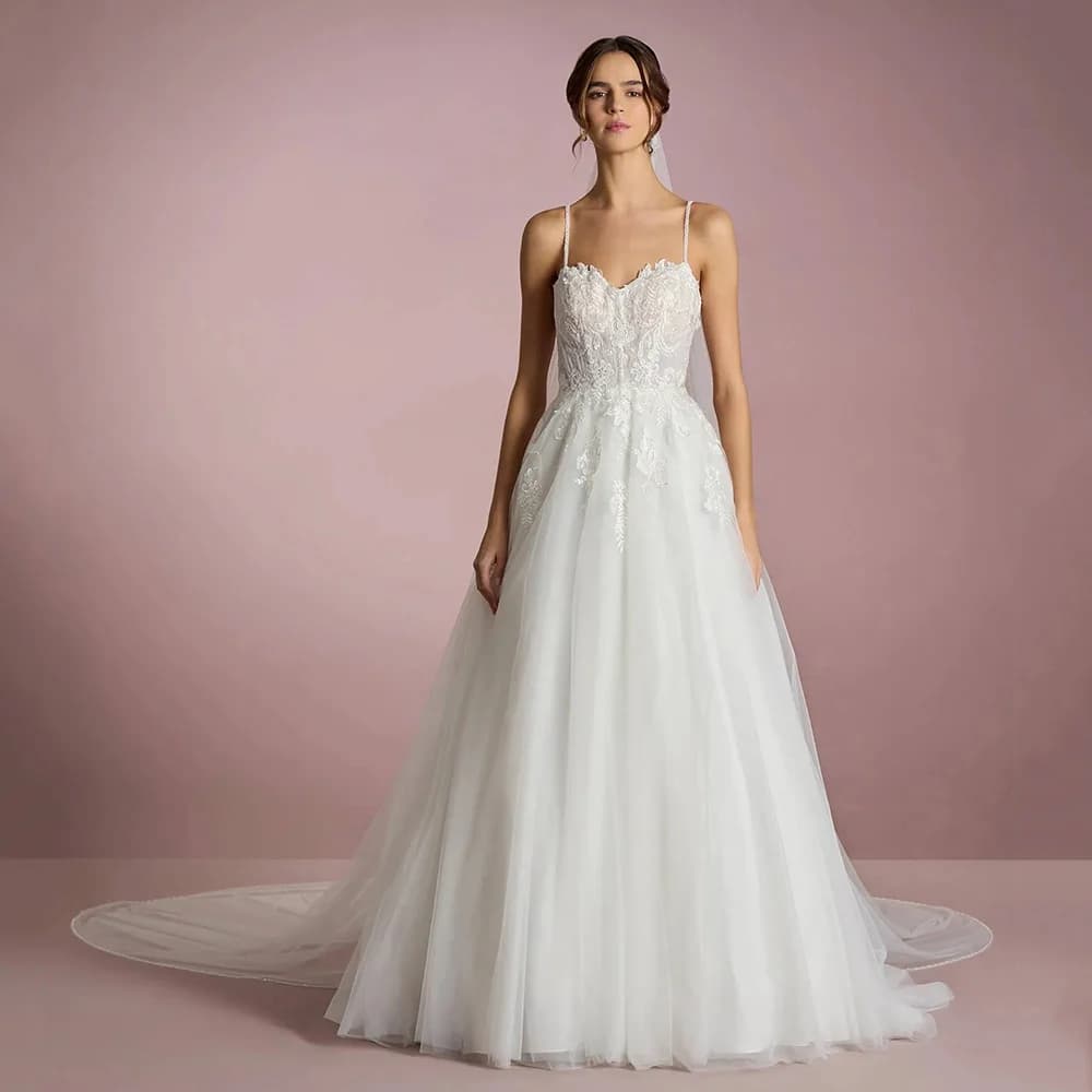 2026 Plus Size Wedding Dresses Strapless Spaghetti Strap Lace Appliques Tulle A-Line Bridal Gown Brides Dresses Customized