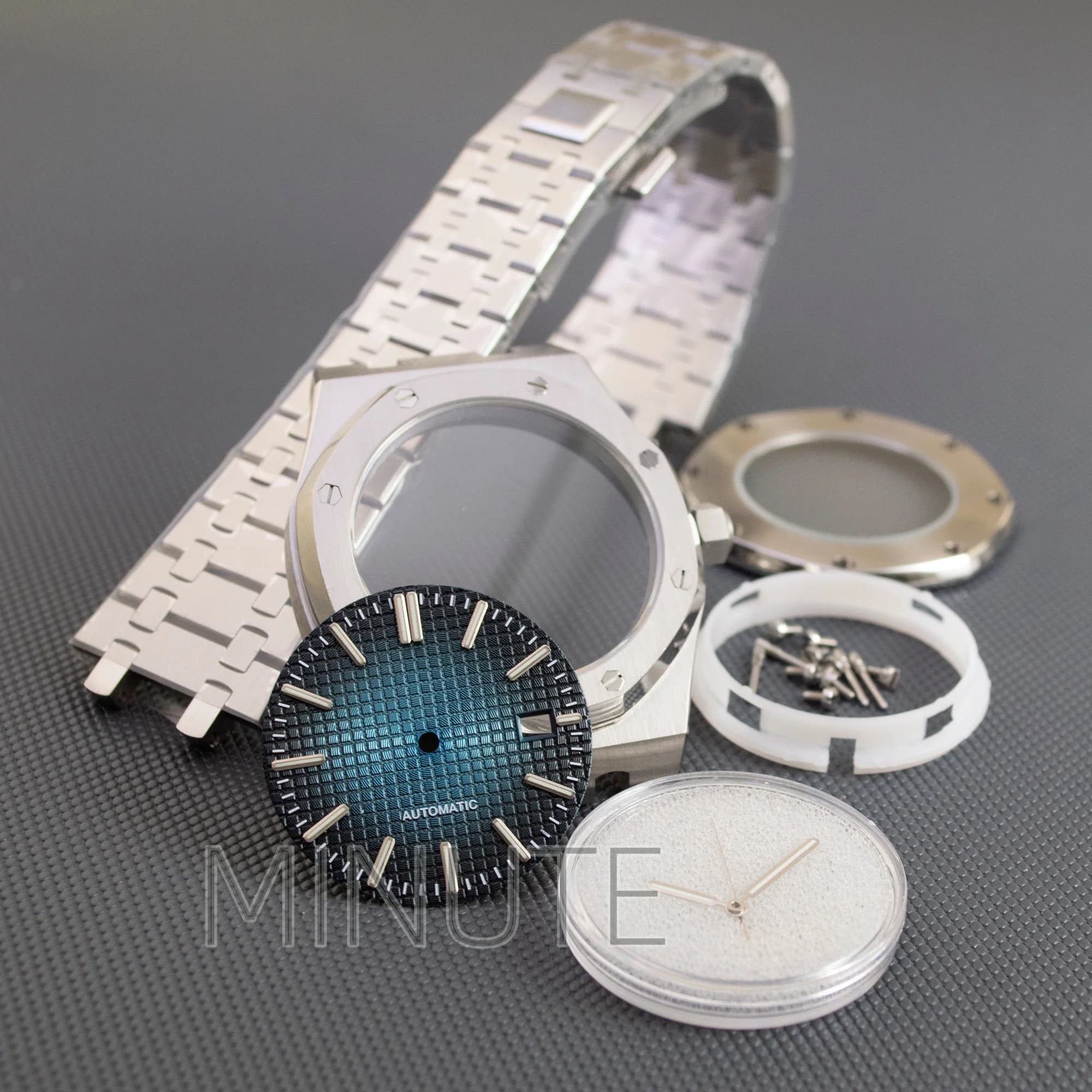 41mm Ottagonale NH35 Cassa dell'orologio Cinturino in vetro zaffiro Acciaio inossidabile Impermeabile per Royal Oak Quadrante da 31,8 mm Movimento NH35/NH36/4R36