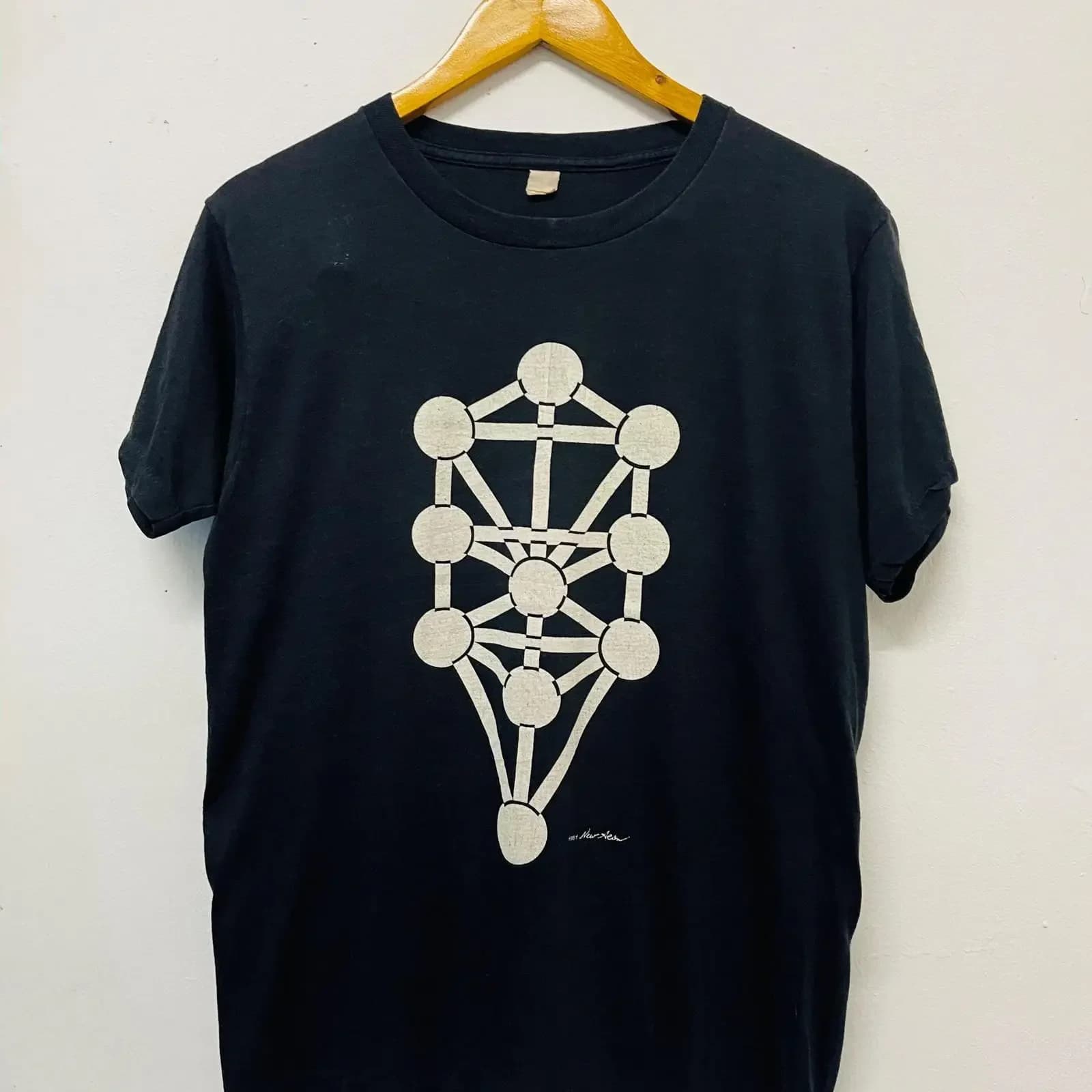Vintage 80s Mysticism Symbol 1984 T Shirt Artworks s Art Pop Culture Black M vintage Washed Stretched Top For Everyday Wear