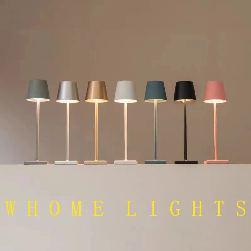 Lampada da scrivania ricaricabile a 3 colori con regolazione continua Lampada da scrivania portatile a LED da 5000 mAh per bar da camera da letto del ristorante Patio domestico all'aperto