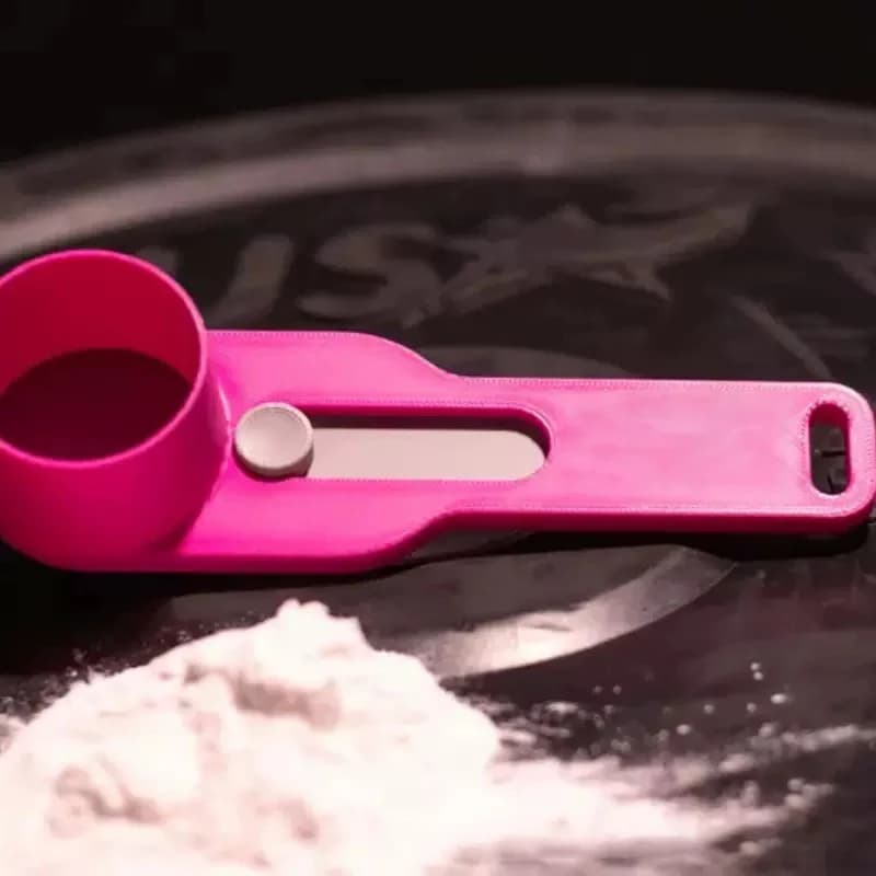 Multi-Purpose Scoop with Built-In Funnel Protein Powder Sliding Funnel Spoon Measuring Spoon Funnel with Long Handle