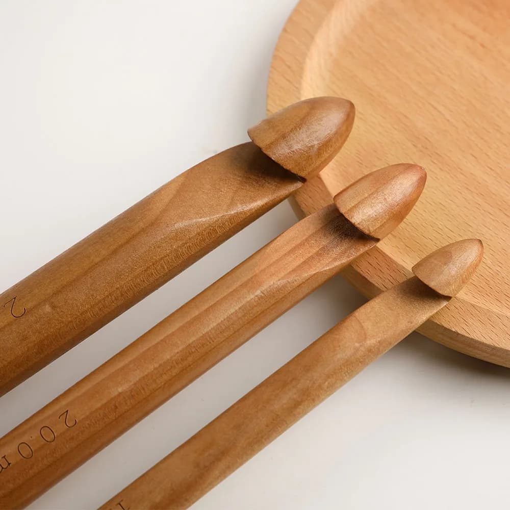 KOKNIT Ferri da maglia fai da te Manico con gancio Uncinetto in legno Casa per maglieria Tessuto Filati Artigianato Strumenti per maglieria Grande formato 15/20/25mm