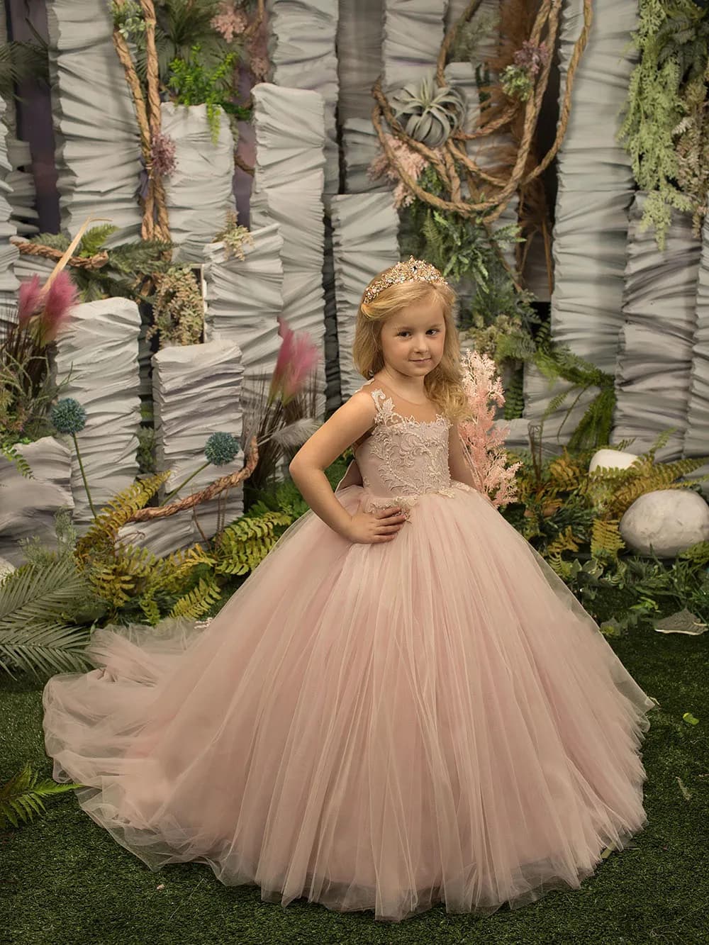 Abito da ragazza di fiori per matrimonio senza maniche in pizzo tulle con applicazioni gonfie e fiocco personalizzato per bambini, festa di compleanno, abiti da ballo per prima comunione