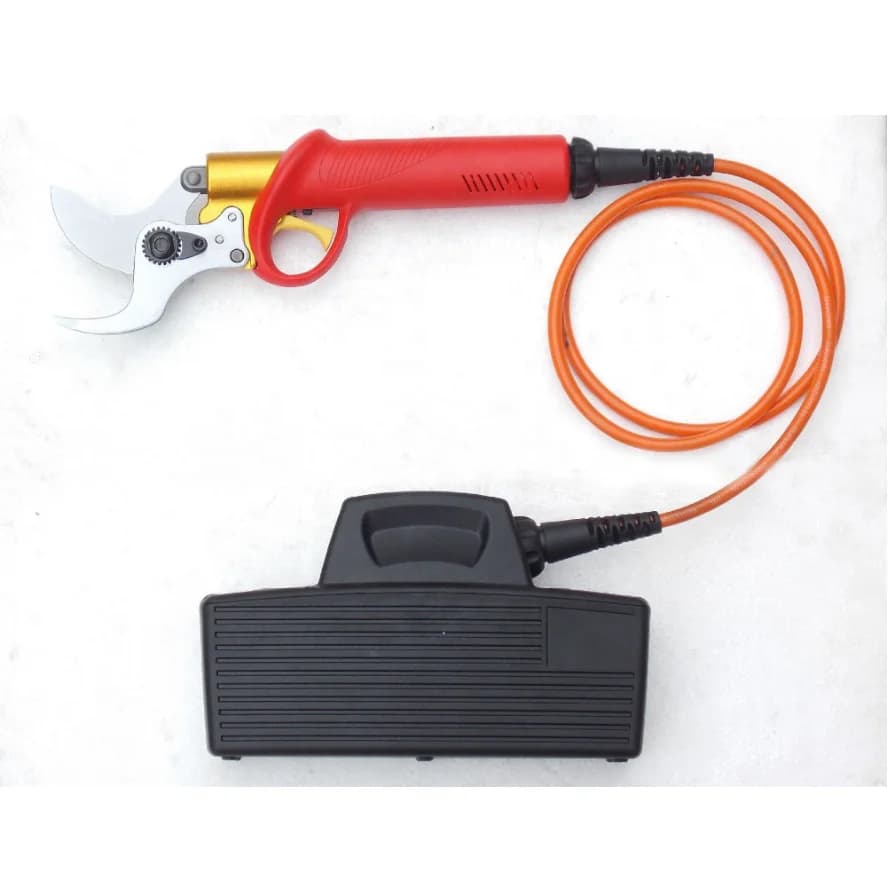 Professional electric scissors for battery pruning, cutting diameter 20 mm
