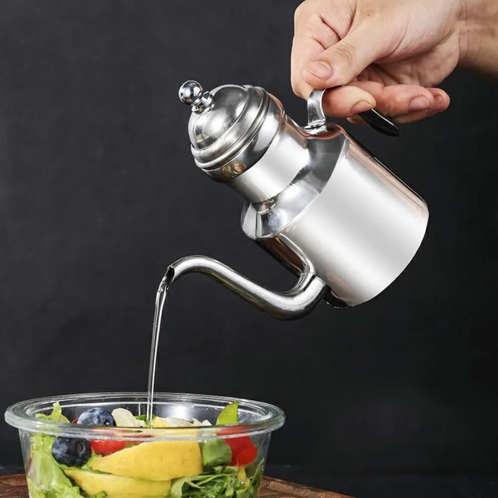 Bottiglia di olio in acciaio inossidabile da 310/500 ml Beccuccio lungo Pentola di olio antiruggine a prova di perdite Dispenser di aceto in stile arabo da cucina