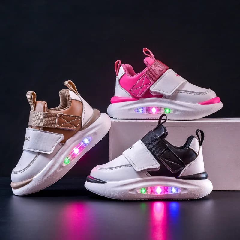 Scarpe da tavolo luminose luminose per ragazzi e ragazze Primavera e autunno Nuove scarpe sportive per bambini Scarpe da corsa Flash