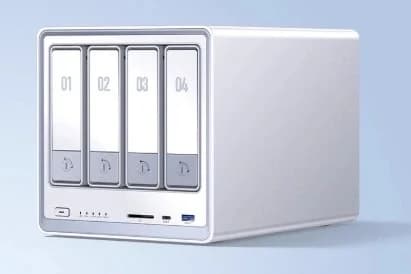 NAS desktop Bay personalizzabile Gold 8505 5 Core CPU 4K 60Hz Archiviazione attaccata in rete