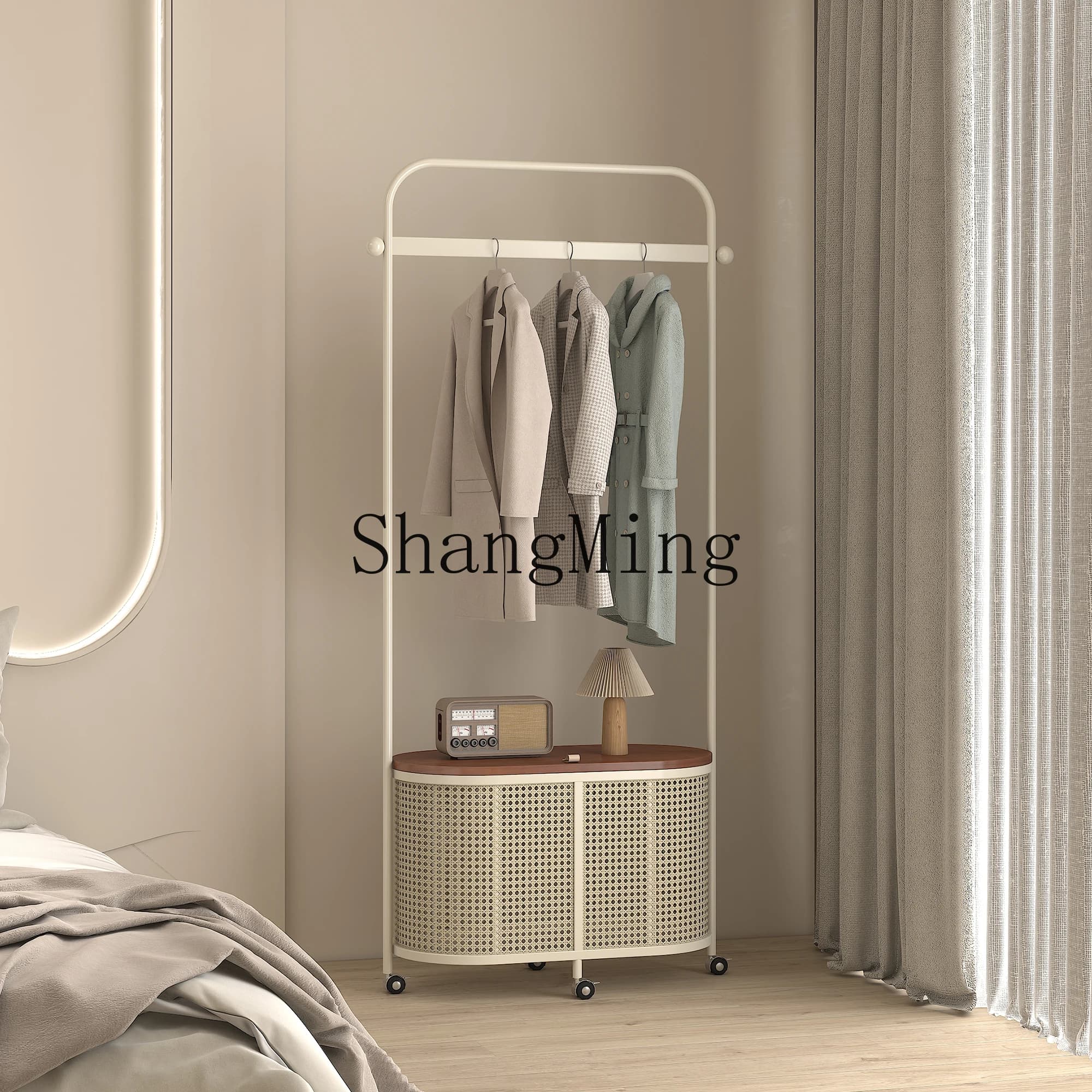 CL room hanger, simple and luxurious, in fake rattan, with dirty white paper hanger and removable clothes rack