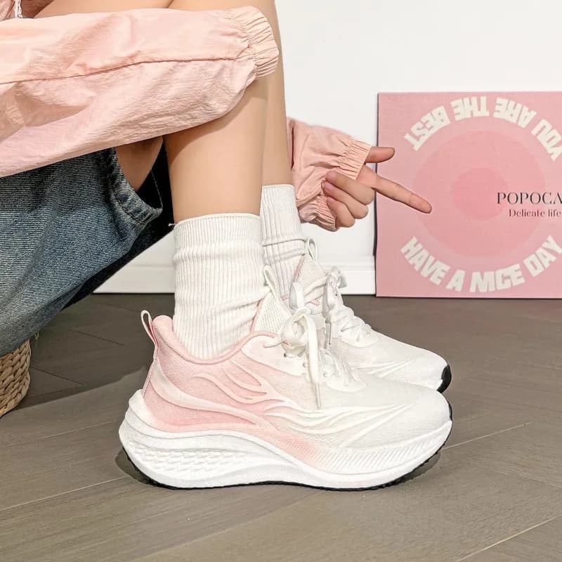 Scarpe da ginnastica sportive da donna 2026 nuove con rete sfumata, scarpe da corsa leggere e traspiranti con ammortizzazione, comode scarpe da allenamento antiscivolo