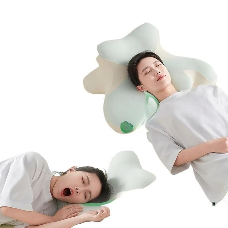 Protezione del cuscino del telefono cellulare colonna vertebrale cervicale sdraiata sul letto cuscino da comodino che gioca a dormire nel telefono cellulare