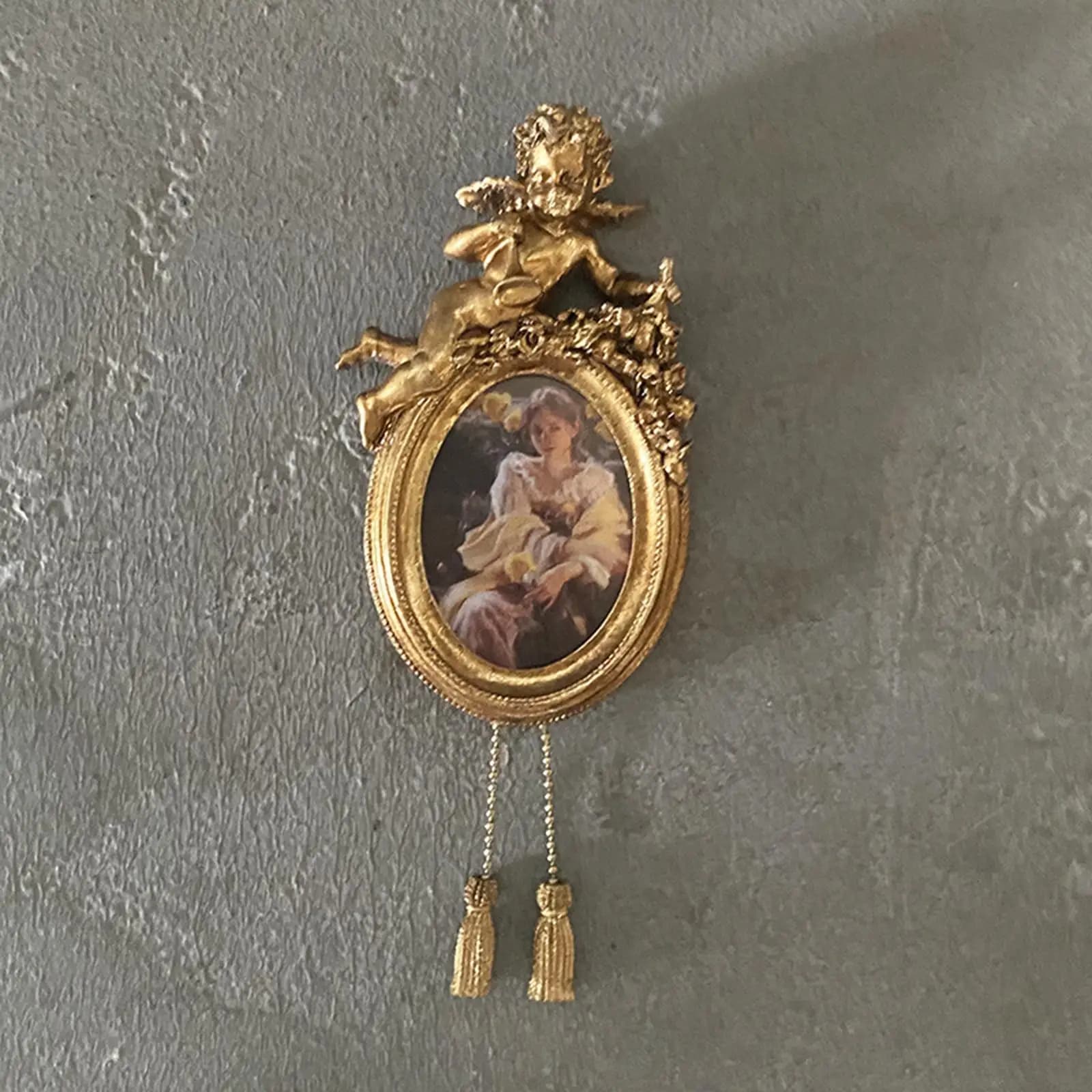 Baroque Photo Frame Embossed European Style Resin Ornate Picture Frame Tabletop Wall Mounted Photo Frame for Living Room