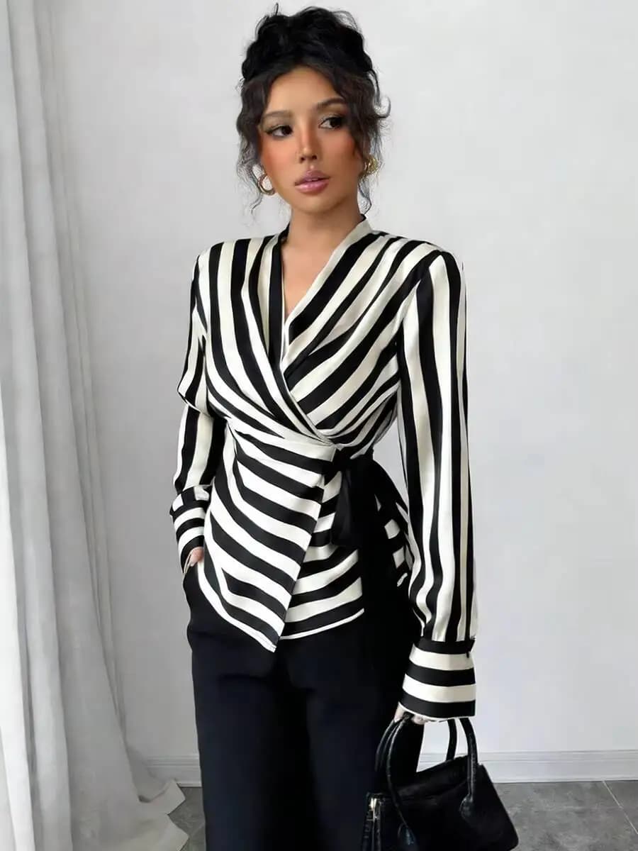 Camicetta da donna a righe con nodo in vita, in raso, aderente, elegante, chic, leggera, per primavera estate e uso quotidiano