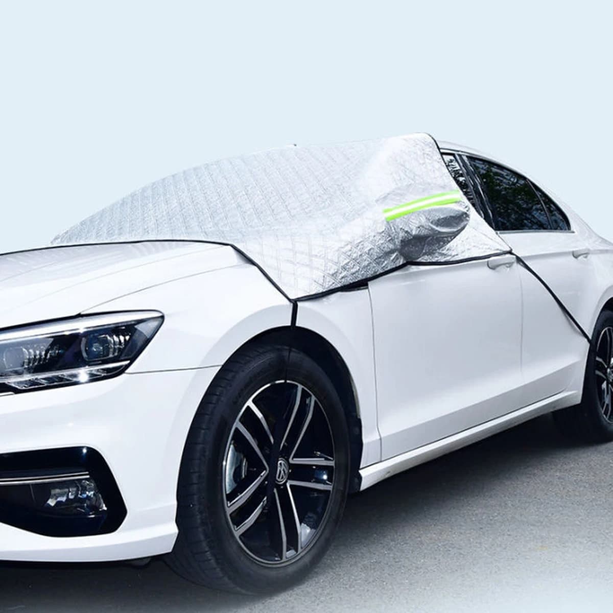 Un nuovissimo parasole per auto termoisolante per l'estate, parasole per parabrezza anteriore, parasole termoisolante per auto, un set