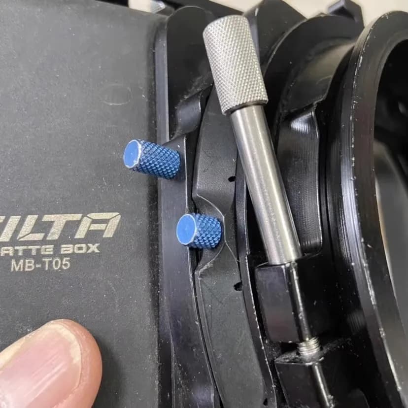 Accessorio per luci fotografiche scatola opaca anelli fissanti viti di fissaggio Interfaccia anello obiettivo MB-T05/T03 Vite di bloccaggio
