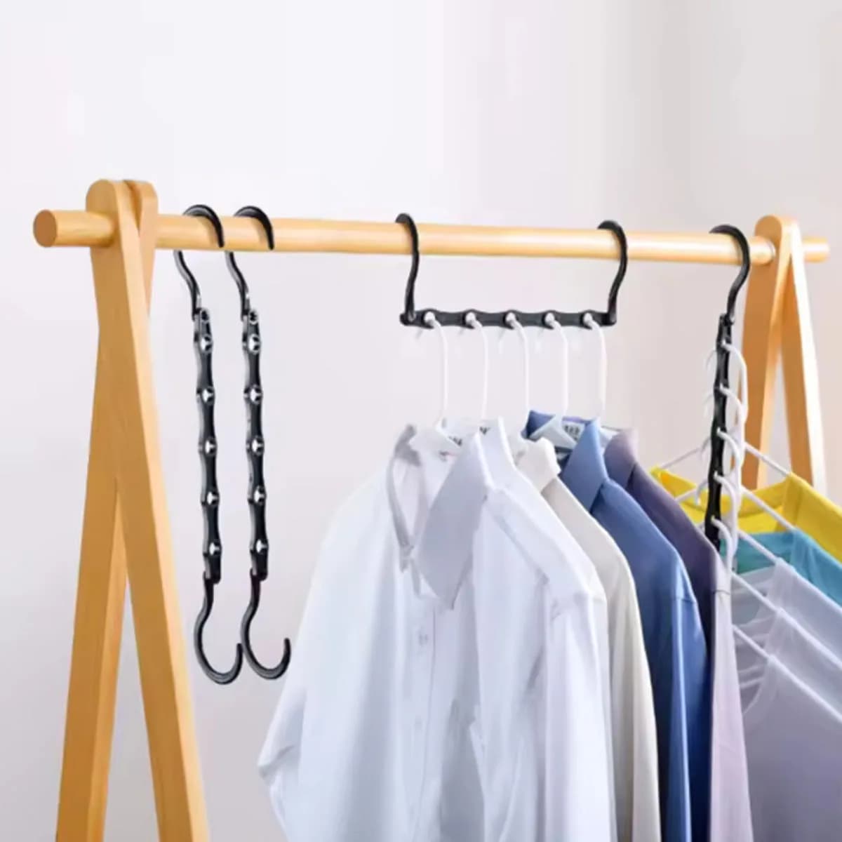 Sturdy Hanger Organizer Plastic Space Saving Hanger Smart Magic Clothes Hanger for Dorm Closet Storage Bedroom Essentials