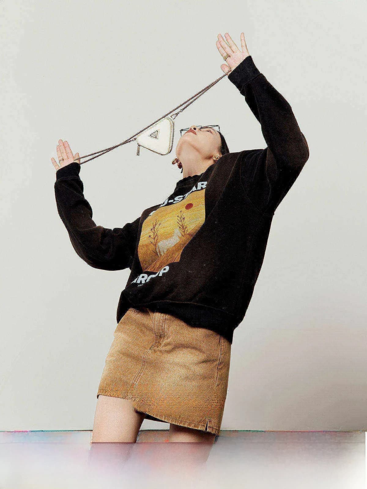 Felpa Nera Stampata Stile Americano, Nuova Collezione Autunnale, Comoda Maglietta Casual da Donna con Collo Tondo e Maniche Lunghe