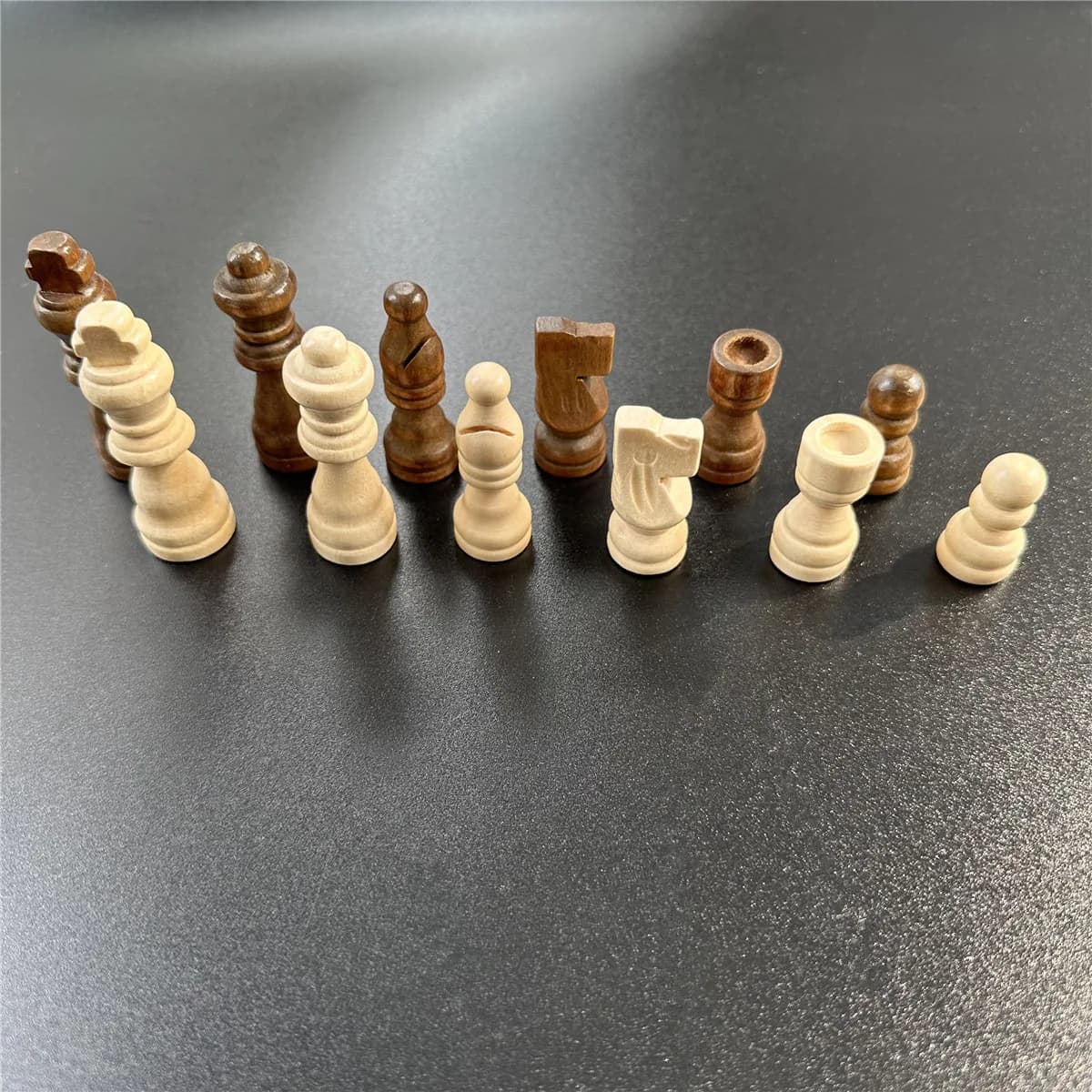 Set di Pezzi degli Scacchi in Legno Massiccio da 2,5 Pollici, 32 Pezzi, Gioco da Tavolo per Intrattenimento