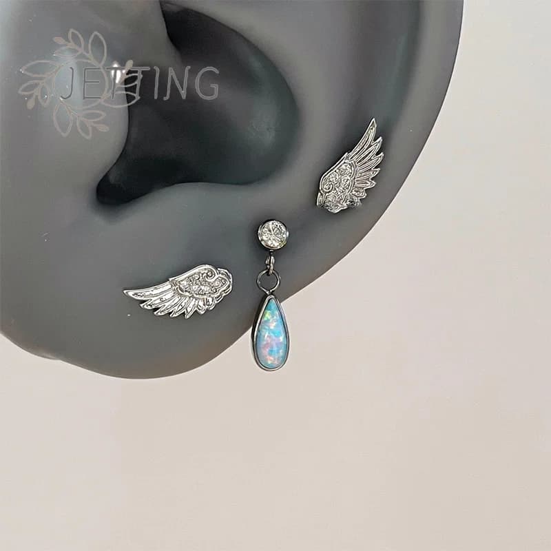 Hot Vintage Coppie Creative Angel Wings Orecchini con perno Donne Punk Studs Regalo di gioielli di compleanno