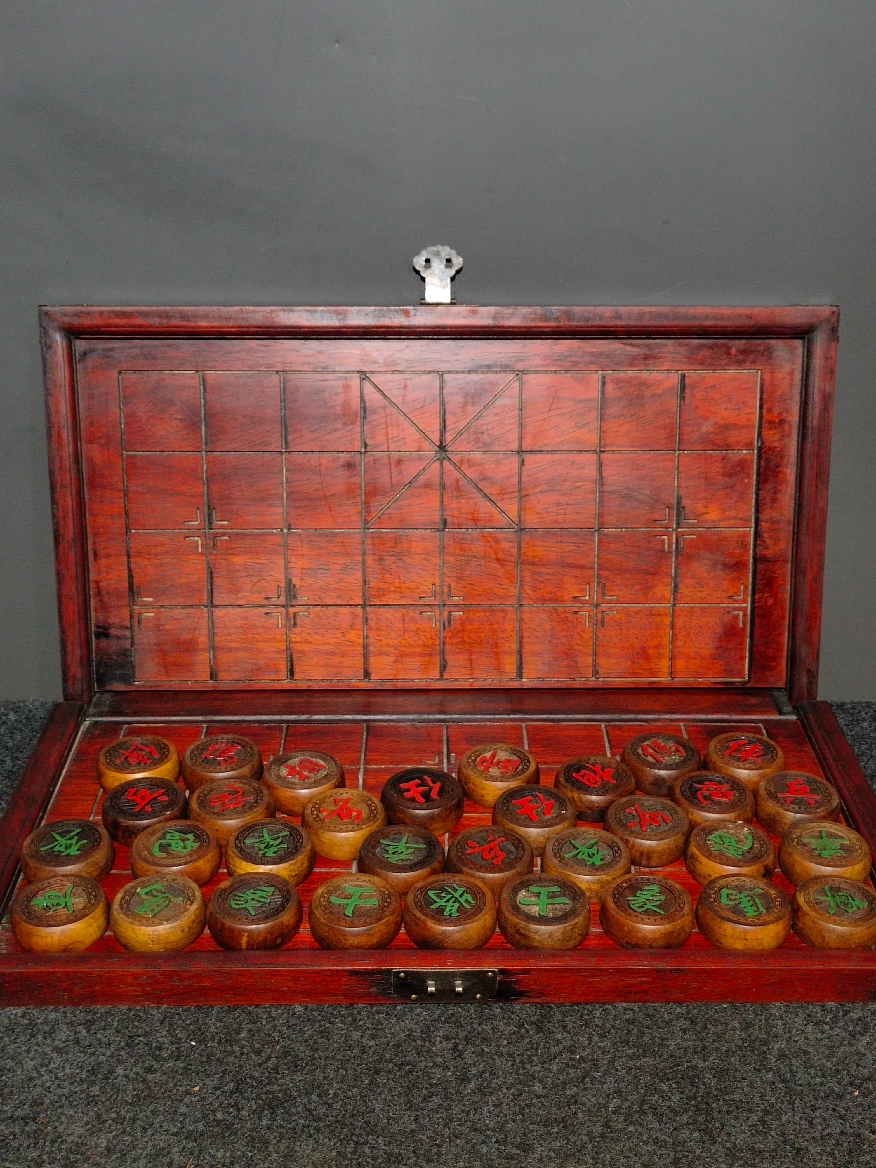 Collezione Scacchi Cinesi in Legno di Padauk Antico, Scacchiera con Motivo a Pelo di Mucca, Set da Collezione per Arricchire la Propria Fortuna, Ornamenti