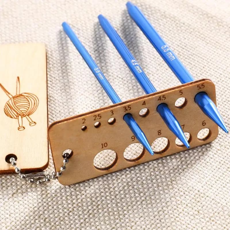 Wooden Knitting Ruler Gauge Locking Stitching Markers Knitting Crochet Stitching Marker DIY Wooden Stitching Needle Clip