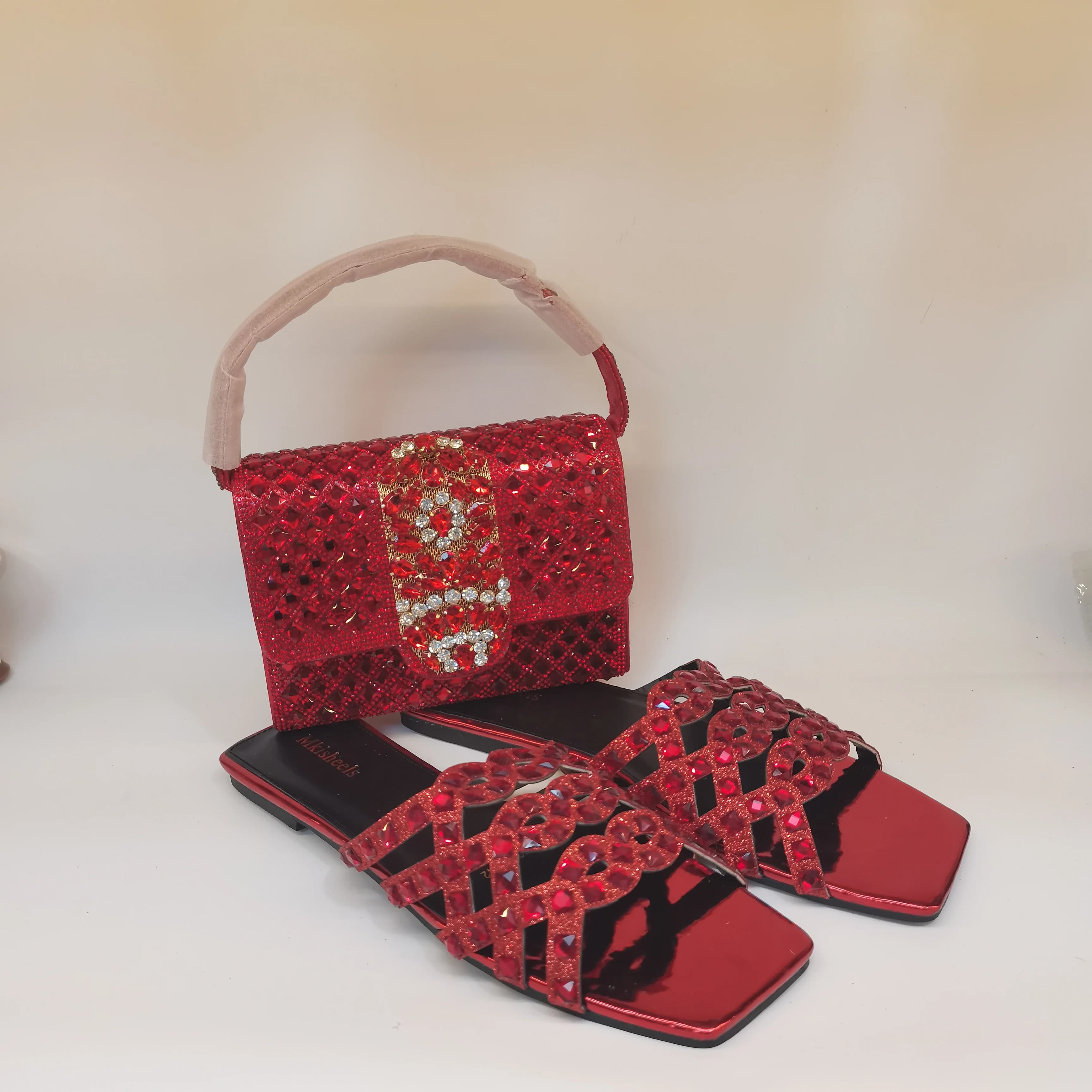 Pantofole piatte da donna di fascia alta con diamanti, pantofole e set di borse con strass da donna alla moda per scarpe da festa F5-1013-4