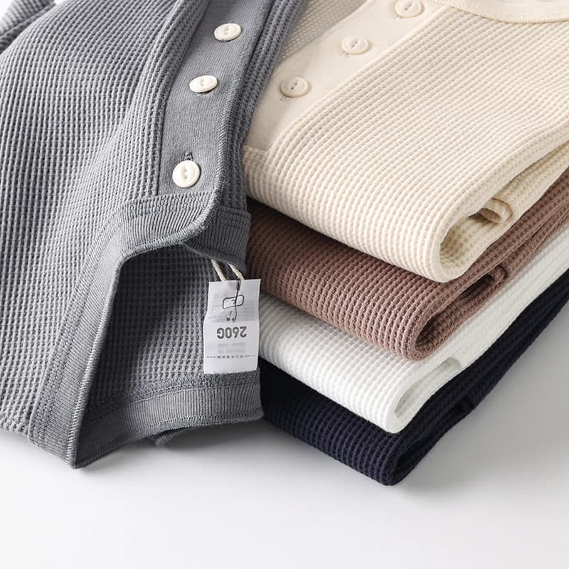 T-shirt Comoda a Maniche Corte Tinta Unita da Uomo, Nuovo Stile Estivo alla Moda, Traspirante, Girocollo con Colletto Henley, Top in Cotone