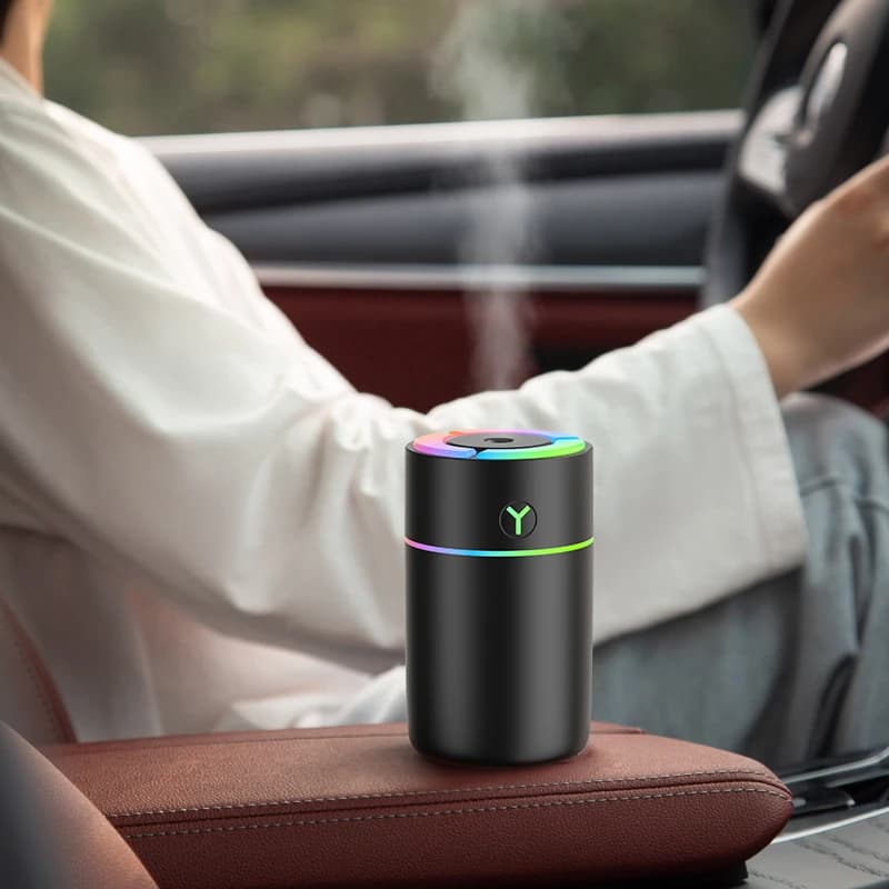 Diffusore per aromaterapia da 230 ml Umidificatore Olio essenziale per aromaterapia Purificatore d'aria Auto per dormire che trasporta la casa LED 7 colori di luce