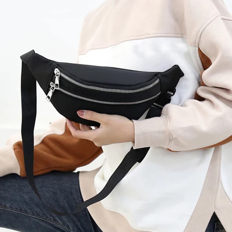 Men's and women's marsupi are suitable for traveling, taking pictures and punching cards. Oxford fabric multilayer pocket