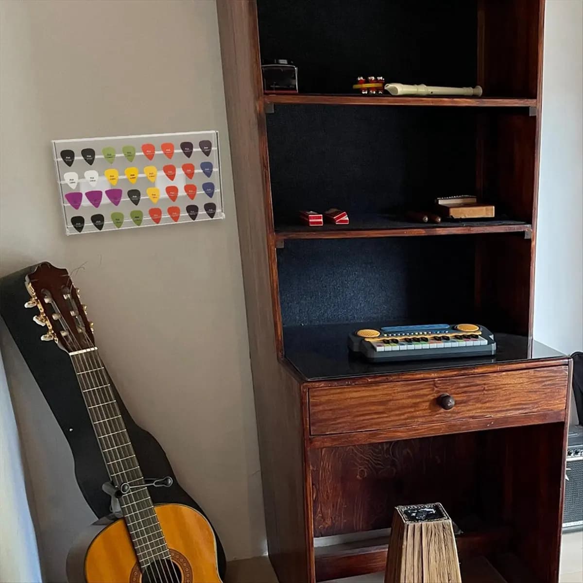 A3#(Upgraded) 2447F Acrylic Guitar Pick Wall Mount Display Case Storage Box for Picks Storage and Display Hold 32 Picks Transpa