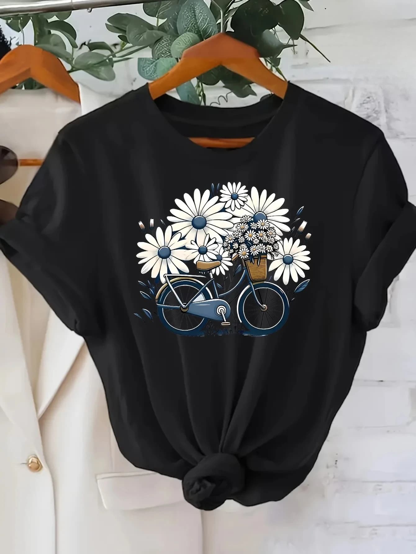 Women's Casual Short-sleeved T-shirt Floral Bicycle Print Black Breathable Suitable for Spring and Summer Wear Regular Fit